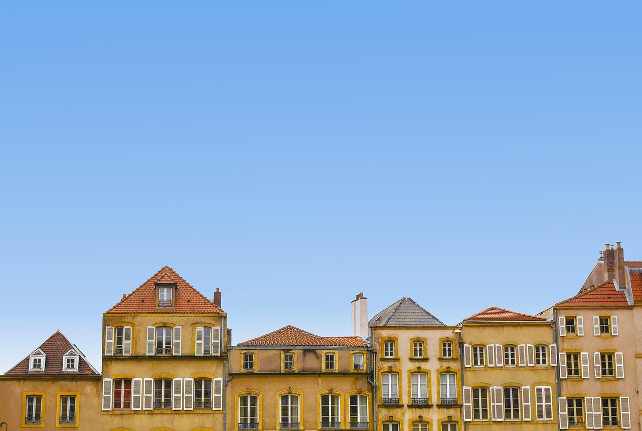 entdecken sie die aktuellen immobilienpreise und trends auf dem markt. erhalten sie wertvolle einblicke in die preisentwicklung und investieren sie informiert in ihre traumimmobilie.