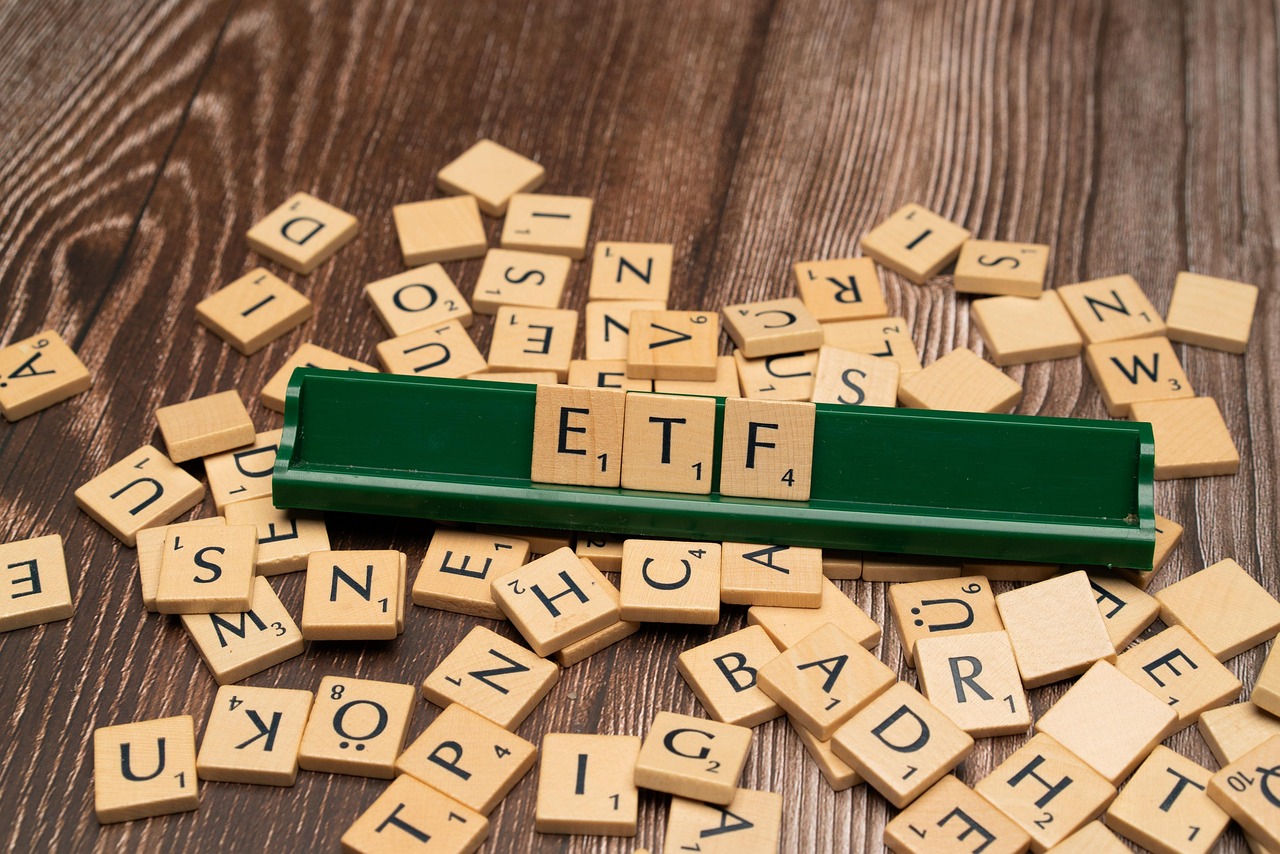 Wie können Sie in turbulenten Zeiten sicher in ETFs investieren?